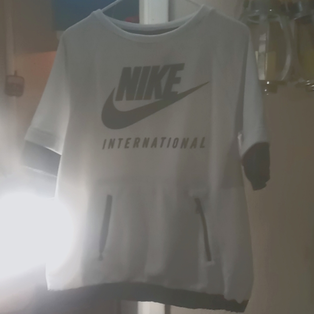 Nike pullover